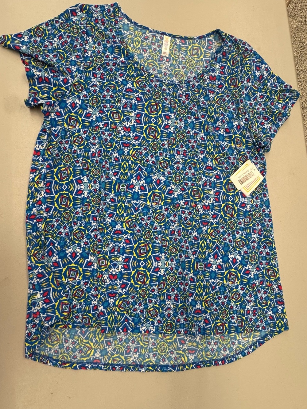 LuLaRoe Blue Geometric Short-Sleeve Classic Tee Top Shirt